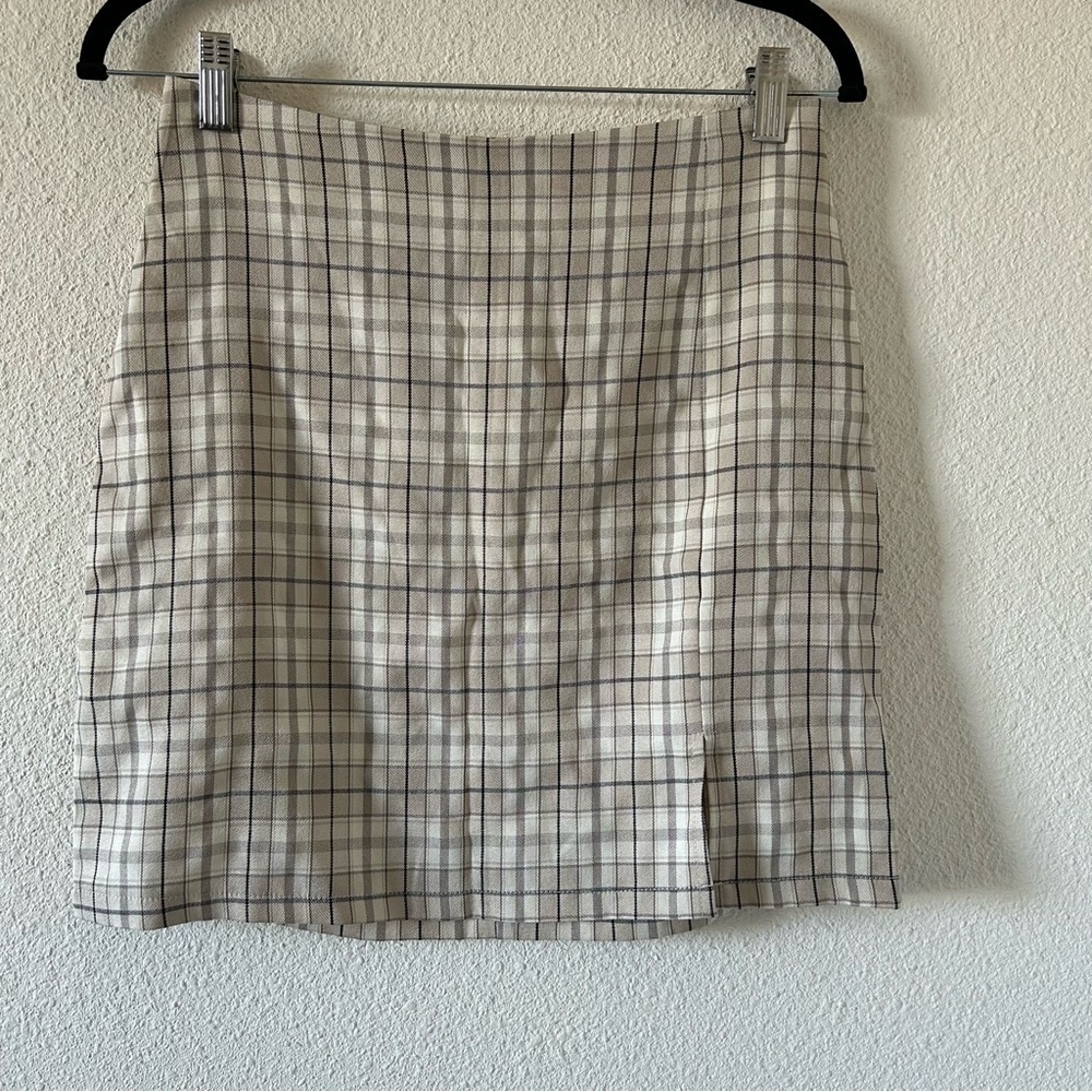 Women’s Plaid Skirt Fits 28” Waist Beige Preppy Clueless Girlie Cutesy Party